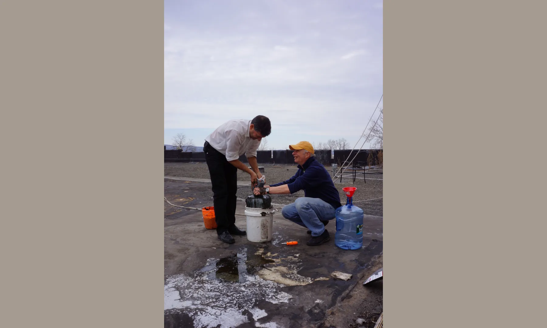 Preping the biogas system with duck shit