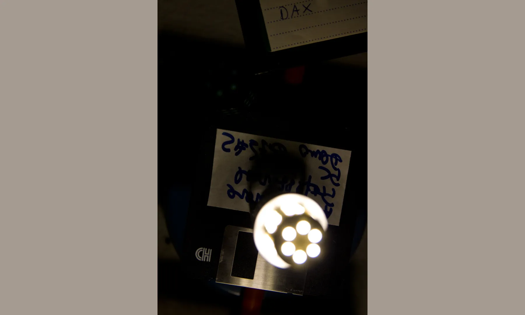 Less 01 - Deckenlampe - alte Disketten - Upcycling